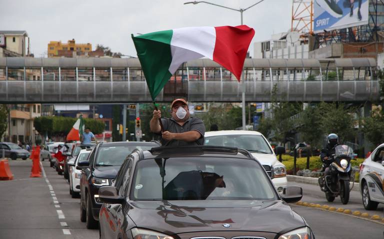 Frena realiza su quinta caravana en Le n exigen salida de L pez